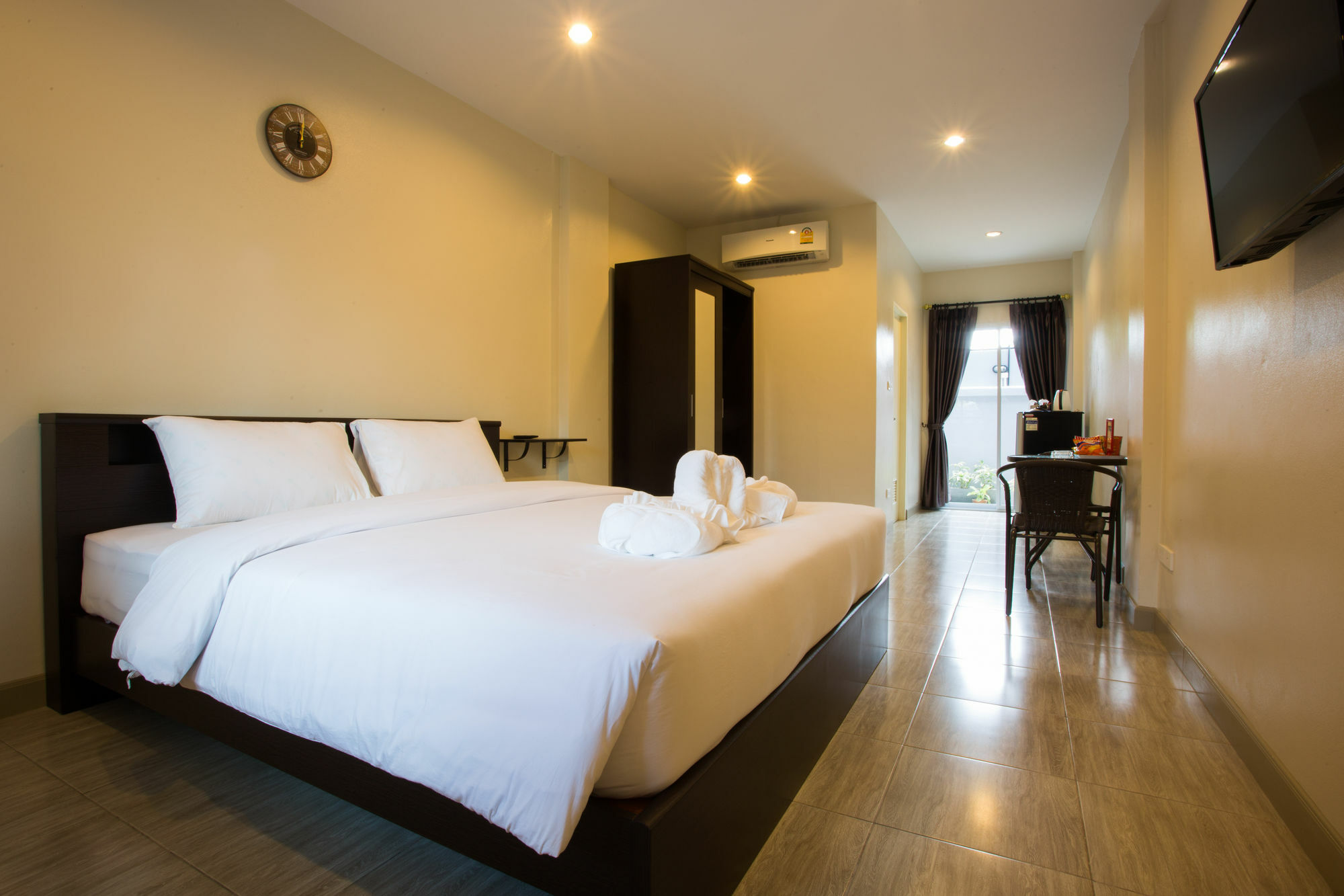 Me Dream Apartemen Surat Thani